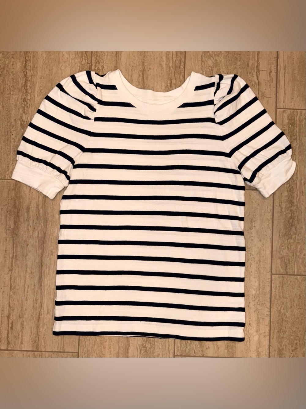 NWOT LOFT Women's Puff Short Sleeve Striped White & Navy Top Size Small